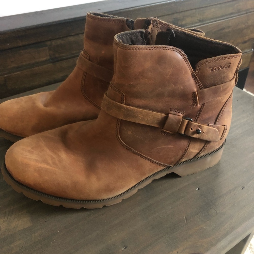 LLbean Teva Waterproof Leather Boots